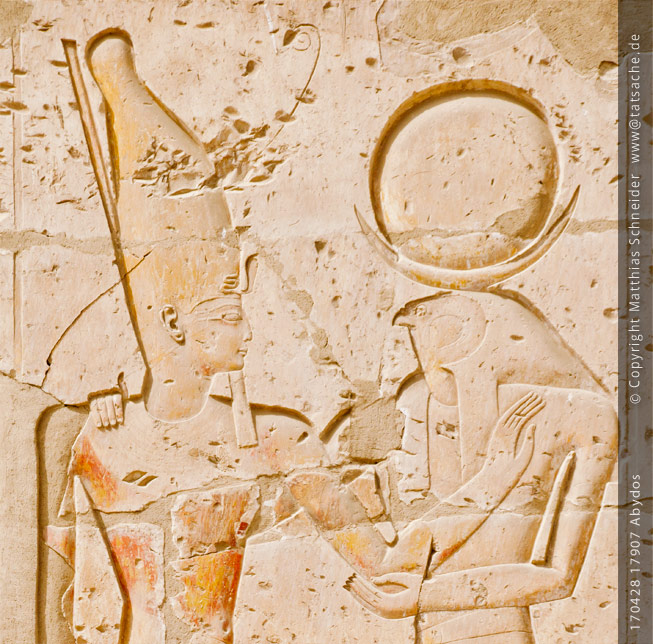 Fotografie (c) Matthias_Schneider Ägypten 170428_17907_Abydos-Tempel_Saeule_Front_Detail