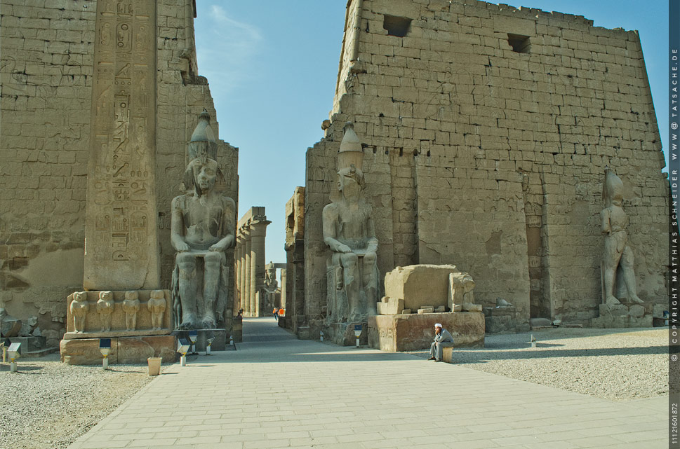 Fotografie Matthias Schneider 11121601872 Eingang zur Tempelanlage von Luxor